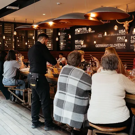 & Garden ホテル マリボル