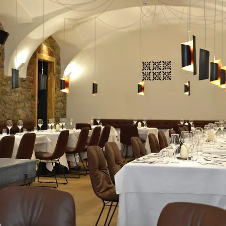 & Garden ホテル マリボル