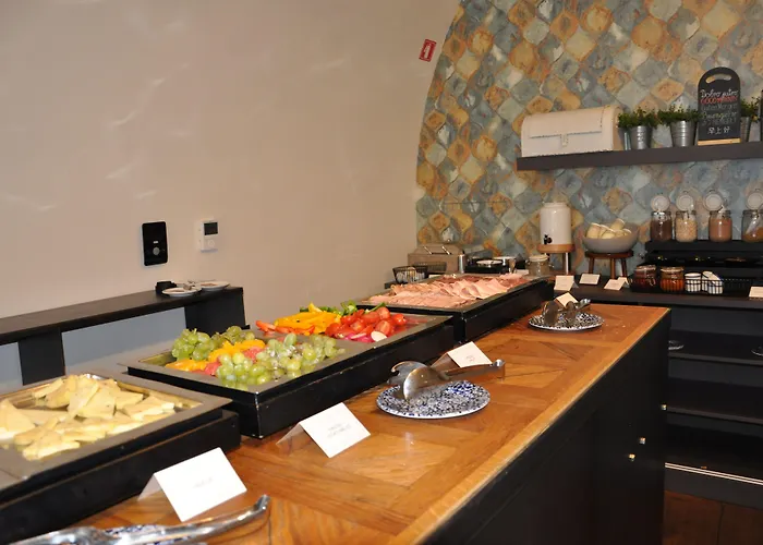 & Garden 3* מריבור