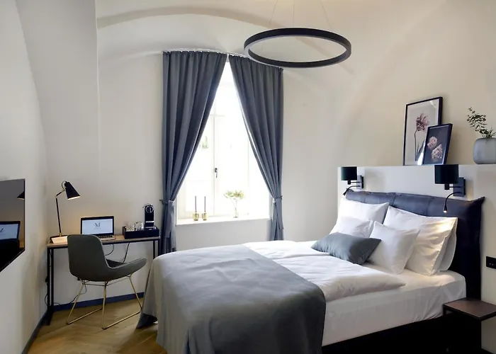 & Garden 3* מריבור