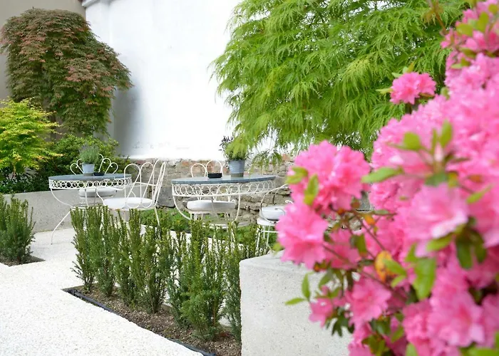 & Garden 3* מריבור